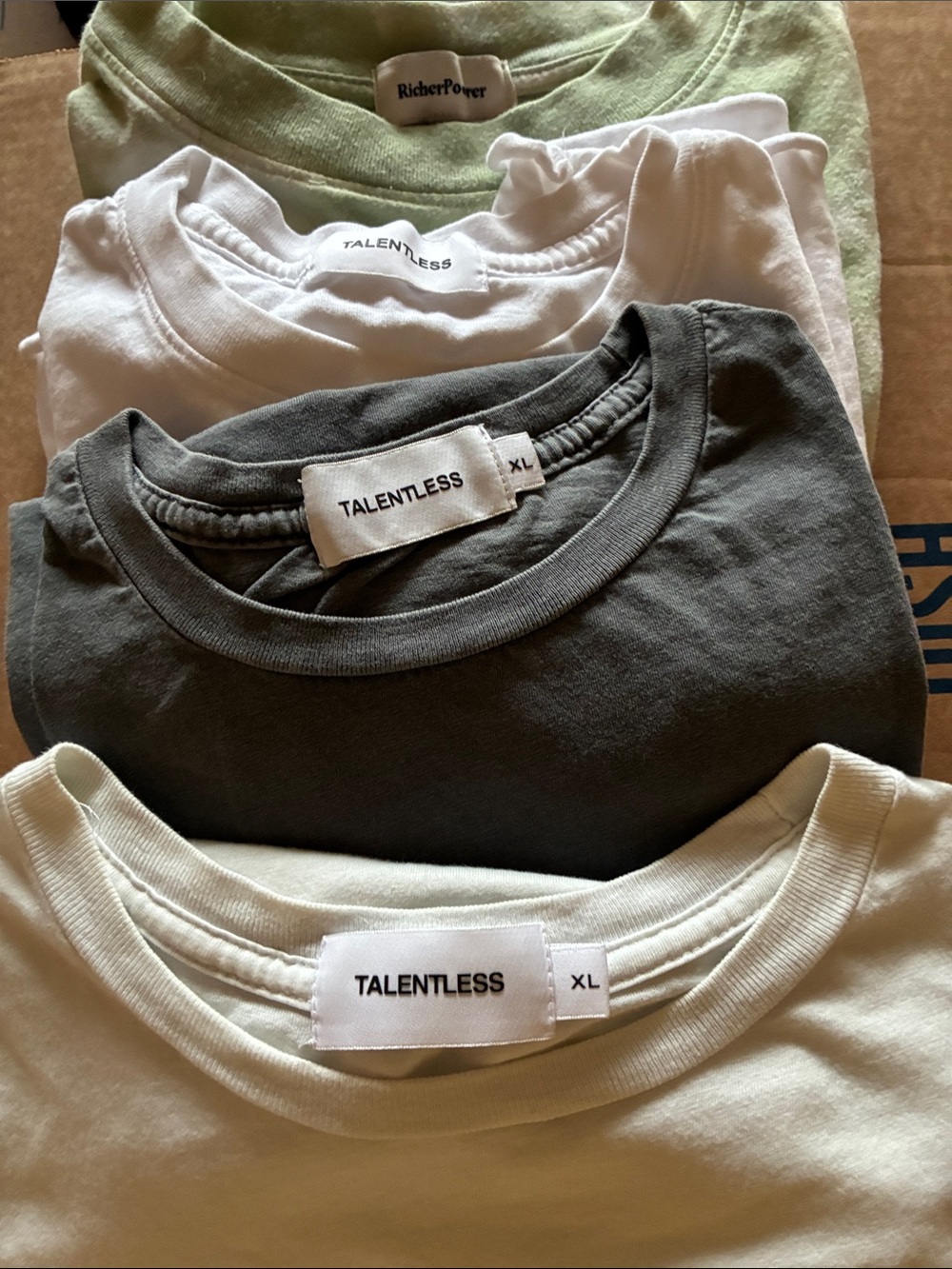 TALENTLESS cropped tee pack 
3 in total size XL